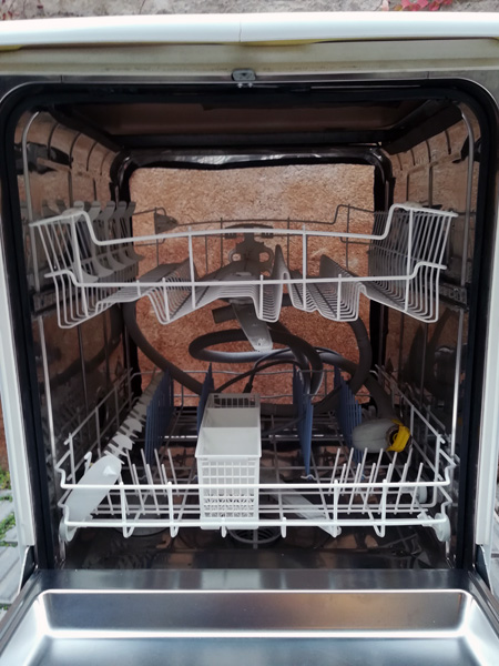 lavavajilla whirlpool 1u